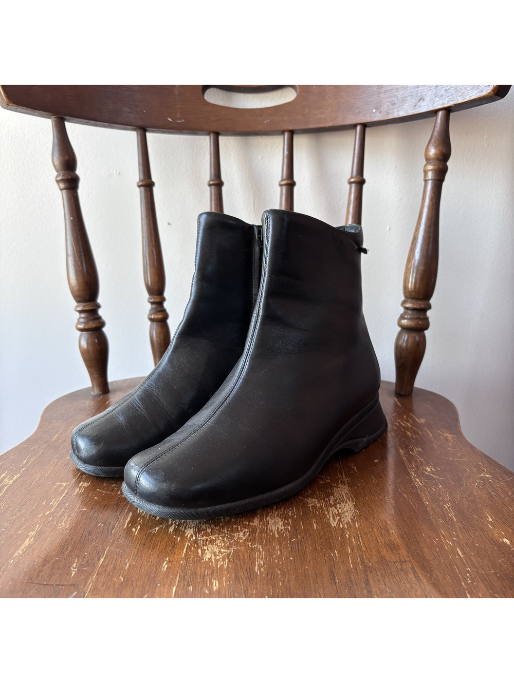 Mobils Black Leather Ankle Boots Women's Size 7